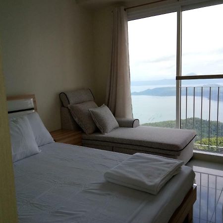 Taal Lake View Wind Residences By Smco Tagaytay City Luaran gambar