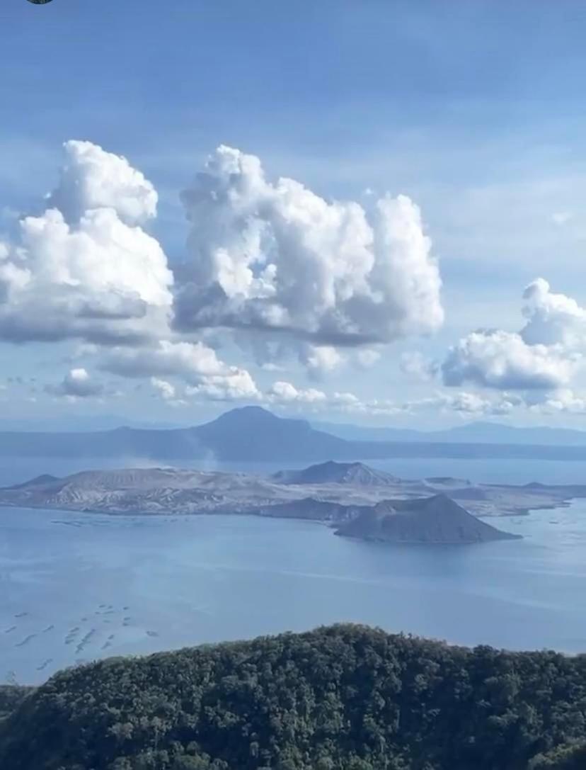 Taal Lake View Wind Residences By Smco Tagaytay City Luaran gambar