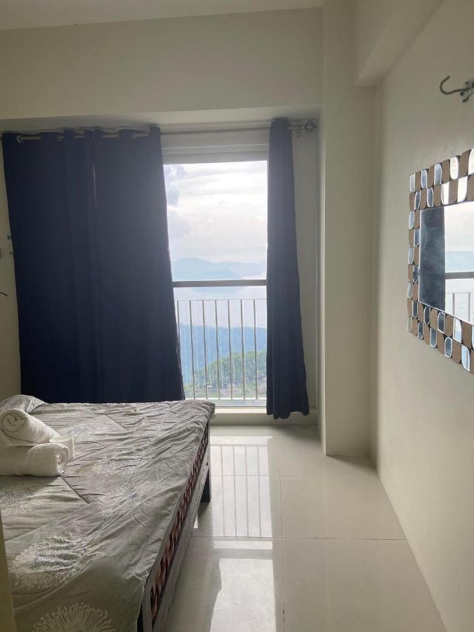 Taal Lake View Wind Residences By Smco Tagaytay City Luaran gambar