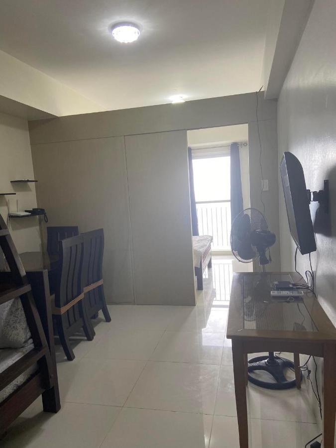Taal Lake View Wind Residences By Smco Tagaytay City Luaran gambar