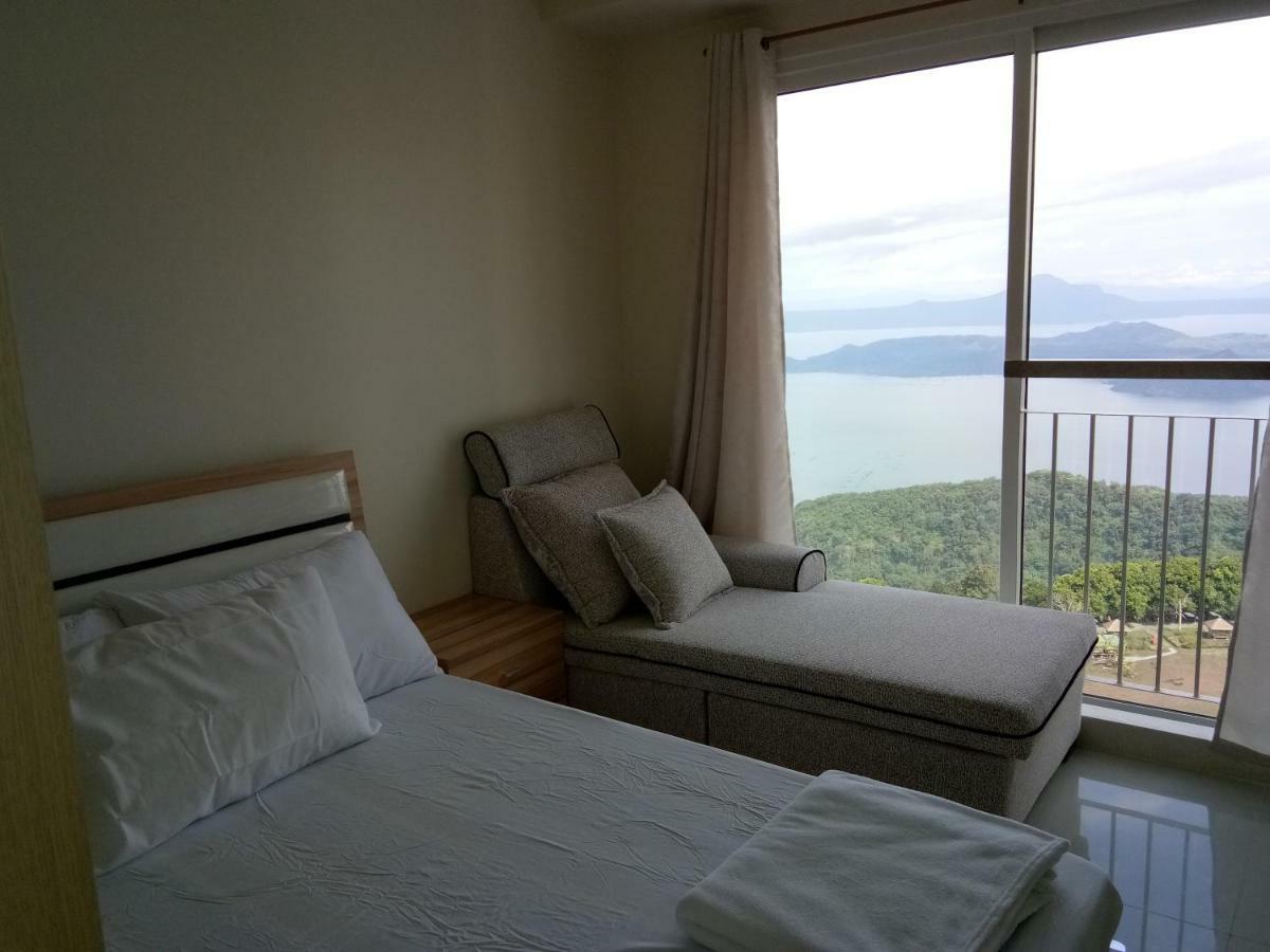 Taal Lake View Wind Residences By Smco Tagaytay City Luaran gambar