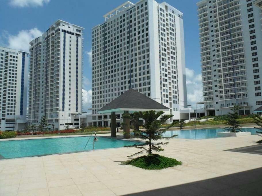 Taal Lake View Wind Residences By Smco Tagaytay City Luaran gambar