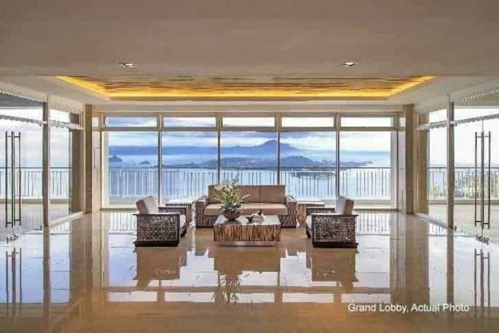 Taal Lake View Wind Residences By Smco Tagaytay City Luaran gambar
