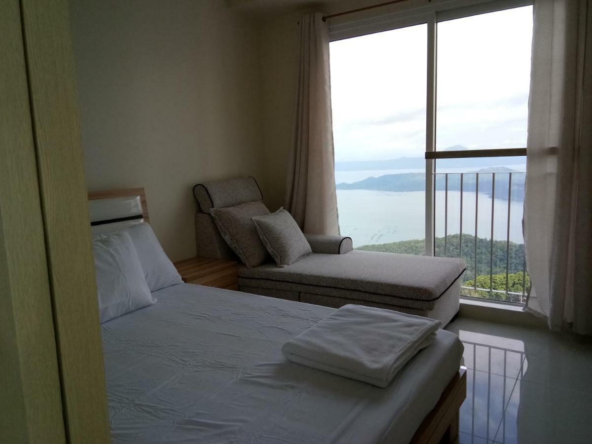 Taal Lake View Wind Residences By Smco Tagaytay City Luaran gambar